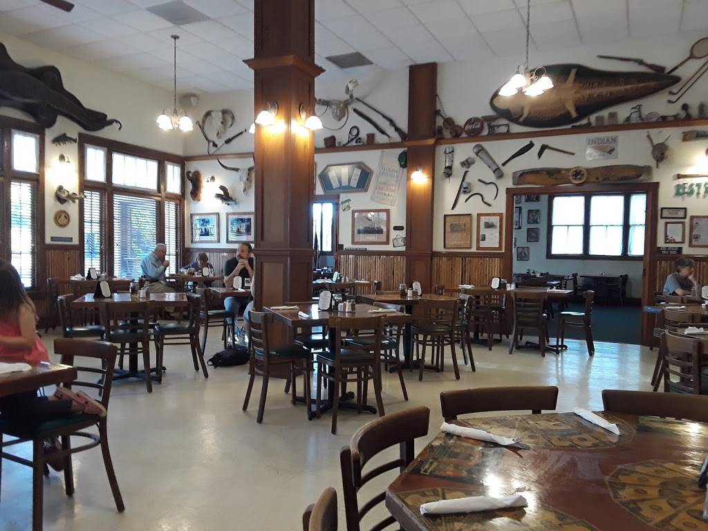 Marsh Landing Restaurant | restaurant | 44 N Broadway St, Fellsmere, FL 32948, USA | 7725718622 OR +1 772-571-8622