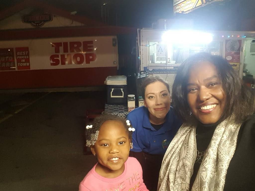 El Quiche Pupusas #2 | restaurant | 8946 N 7th St, Phoenix, AZ 85020, USA | 6024737401 OR +1 602-473-7401