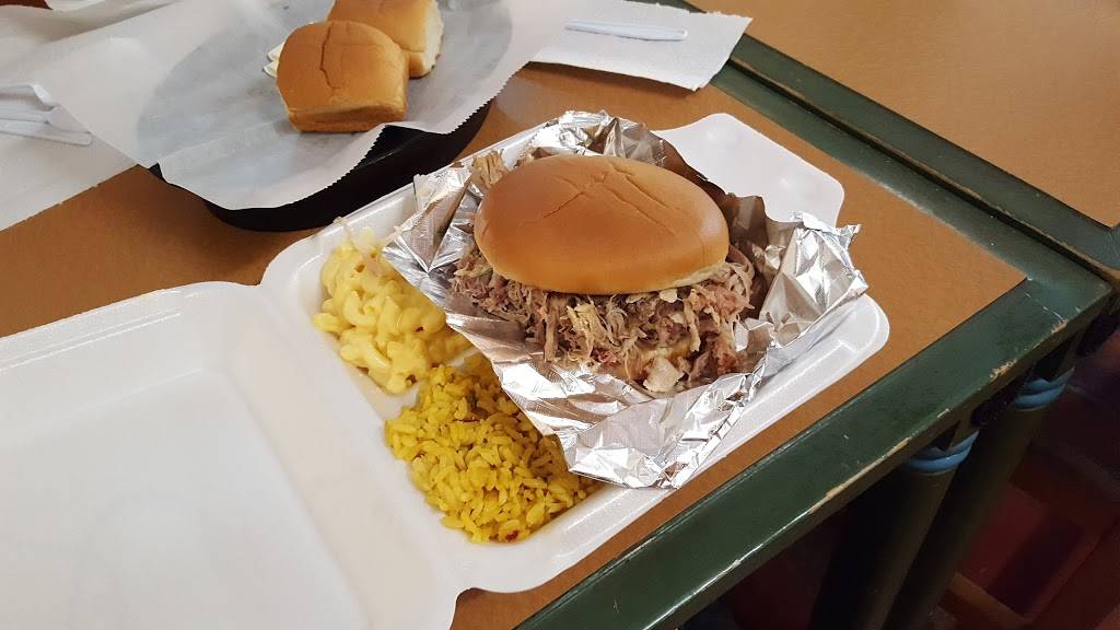 Smokin Joes BBQ | restaurant | 4050 US-17, Bowling Green, FL 33834, USA | 8633754422 OR +1 863-375-4422