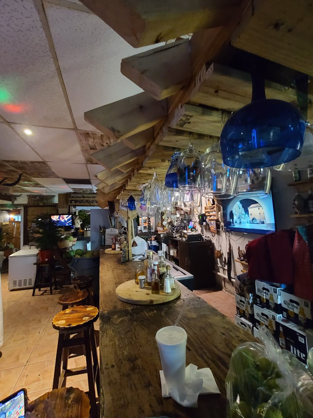 El zapo enamorado restaurant | restaurant | 2280 NW 20th St, Miami, FL 33142, USA | 7863086083 OR +1 786-308-6083