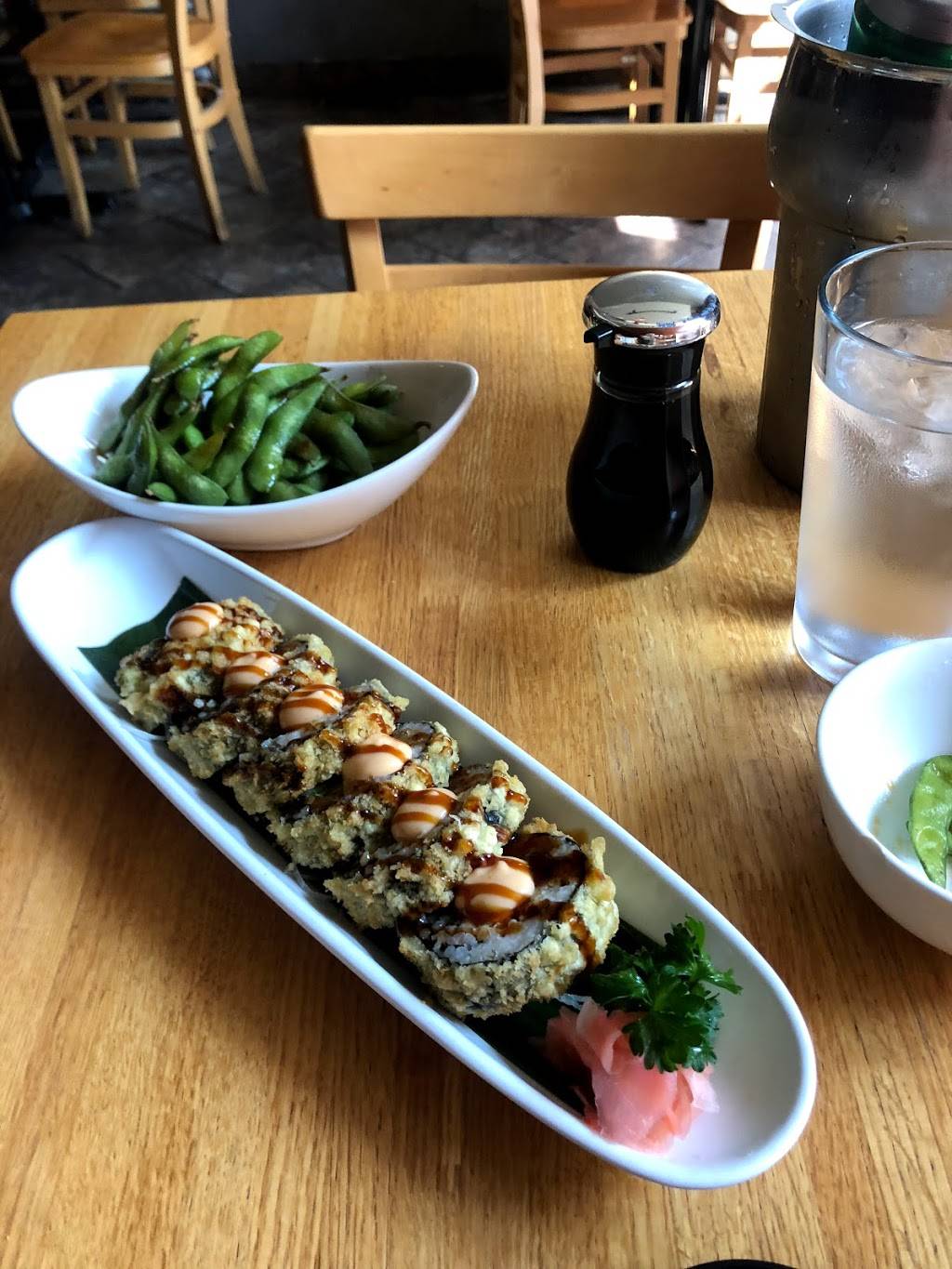 Uni Sushi | restaurant | 1752 W North Ave, Chicago, IL 60622, USA | 7732769899 OR +1 773-276-9899