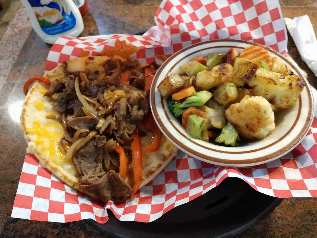 Carlitos Cafe | restaurant | 517 Main St, Woodward, OK 73801, USA | 5802542883 OR +1 580-254-2883