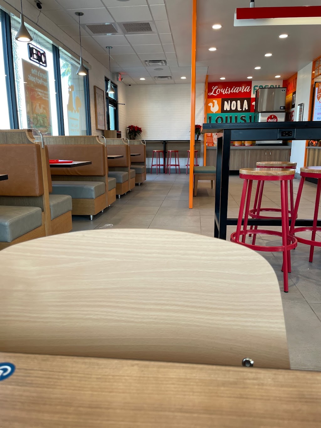 Popeyes | restaurant | 1525 Palm Ave, San Diego, CA 92154, USA | 8584296072 OR +1 858-429-6072