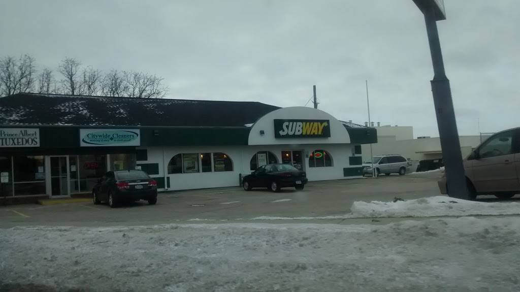 Subway | restaurant | 4620 1st Ave NE, Cedar Rapids, IA 52402, USA | 3193732040 OR +1 319-373-2040