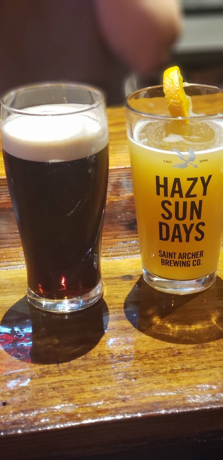 Flippin Good Chicken, Burgers, Beer | restaurant | 505 Fremont St, Las Vegas, NV 89101, USA | 7027767991 OR +1 702-776-7991