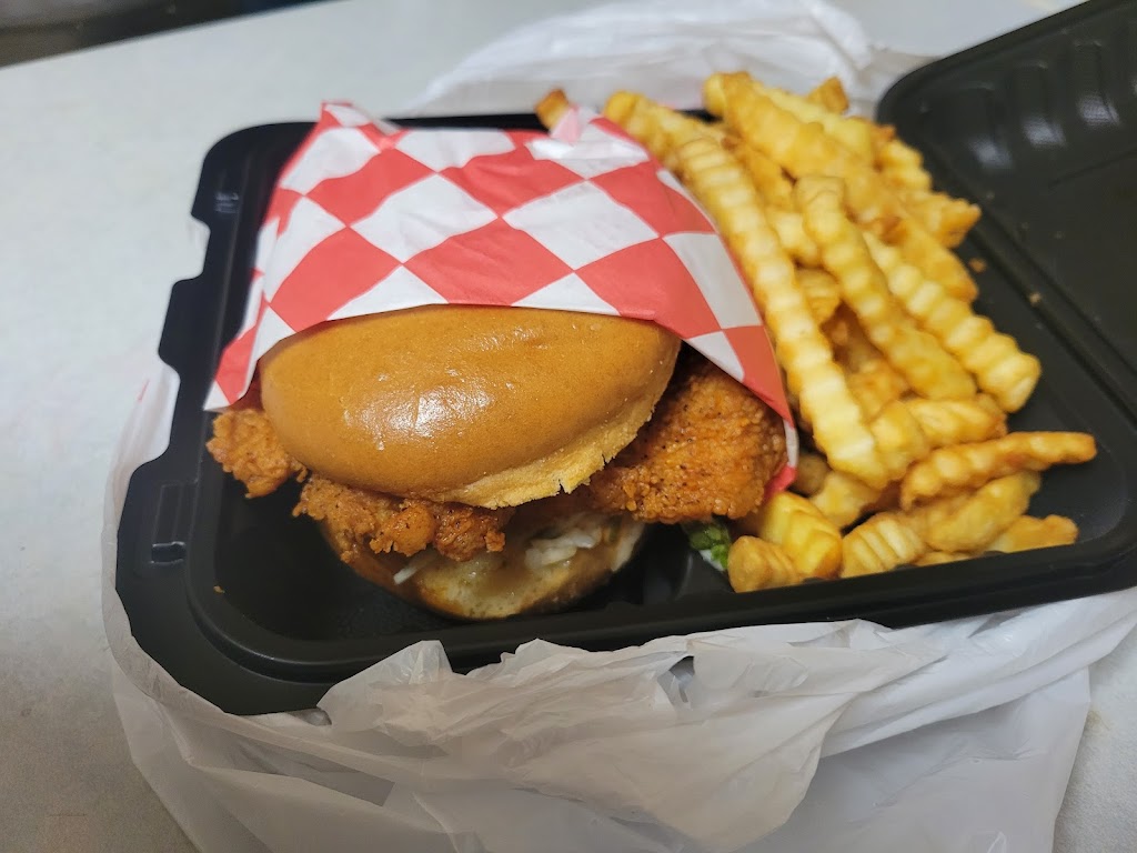 Flame n Roost | restaurant | 15500 Annapolis Rd, Bowie, MD 20715, USA | 3018059464 OR +1 301-805-9464