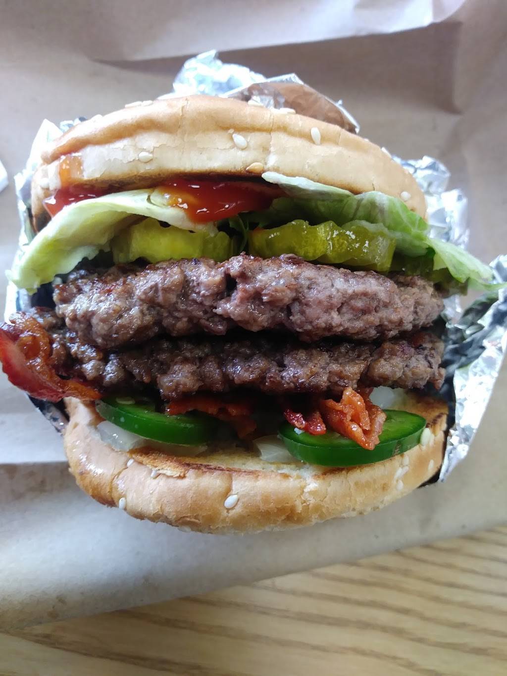 Five Guys | meal takeaway | 3268 Forum Blvd, Fort Myers, FL 33905, USA | 2399364169 OR +1 239-936-4169