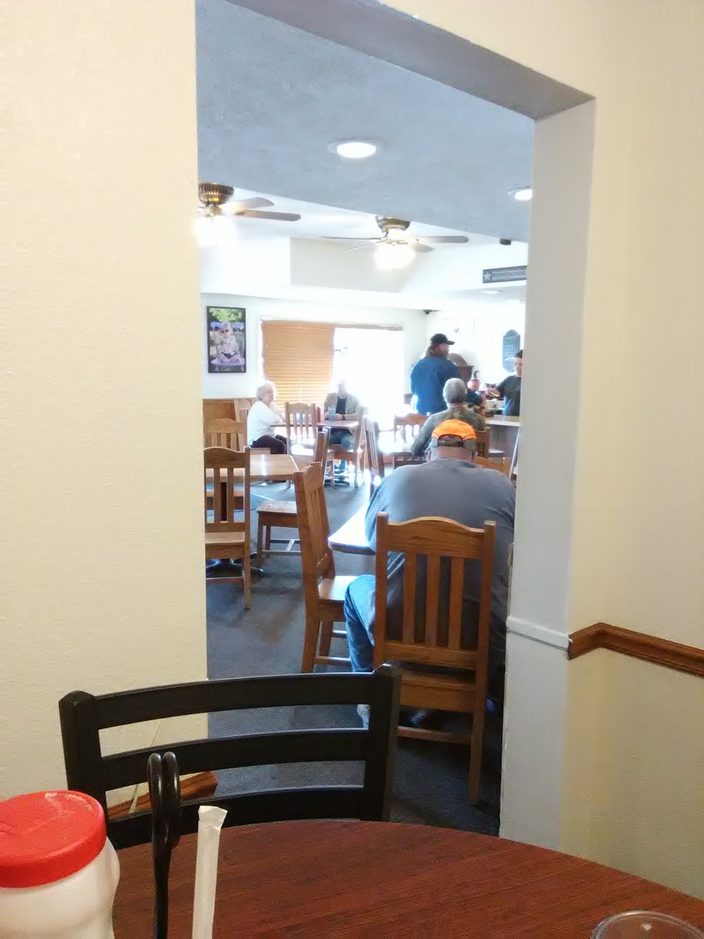 Zephyr Cafe | restaurant | 907 N Main St, Piedmont, MO 63957, USA | 5732232400 OR +1 573-223-2400