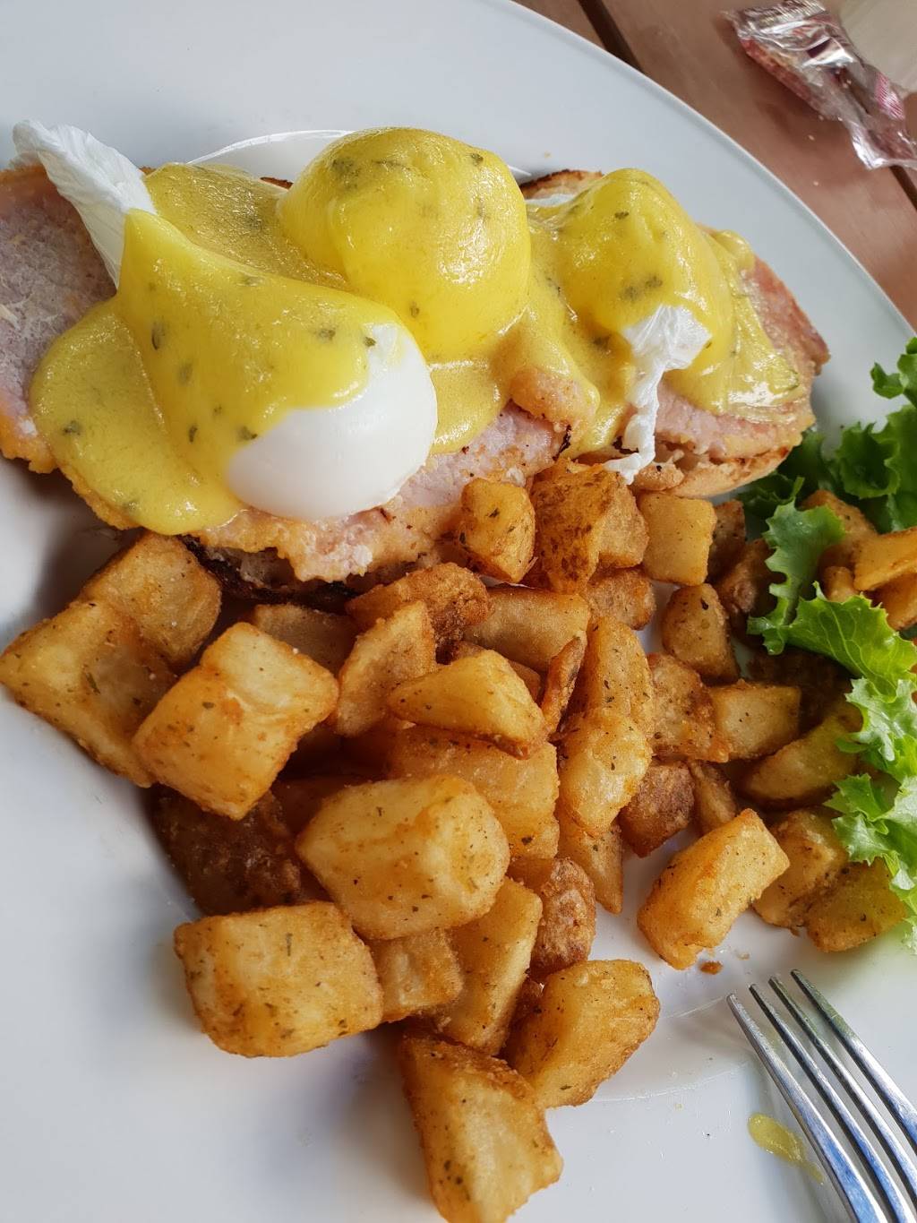 The Grenadier Cafe | restaurant | 200 Parkside Dr, Toronto, ON M6R 2Z3, Canada | 4167699870 OR +1 416-769-9870