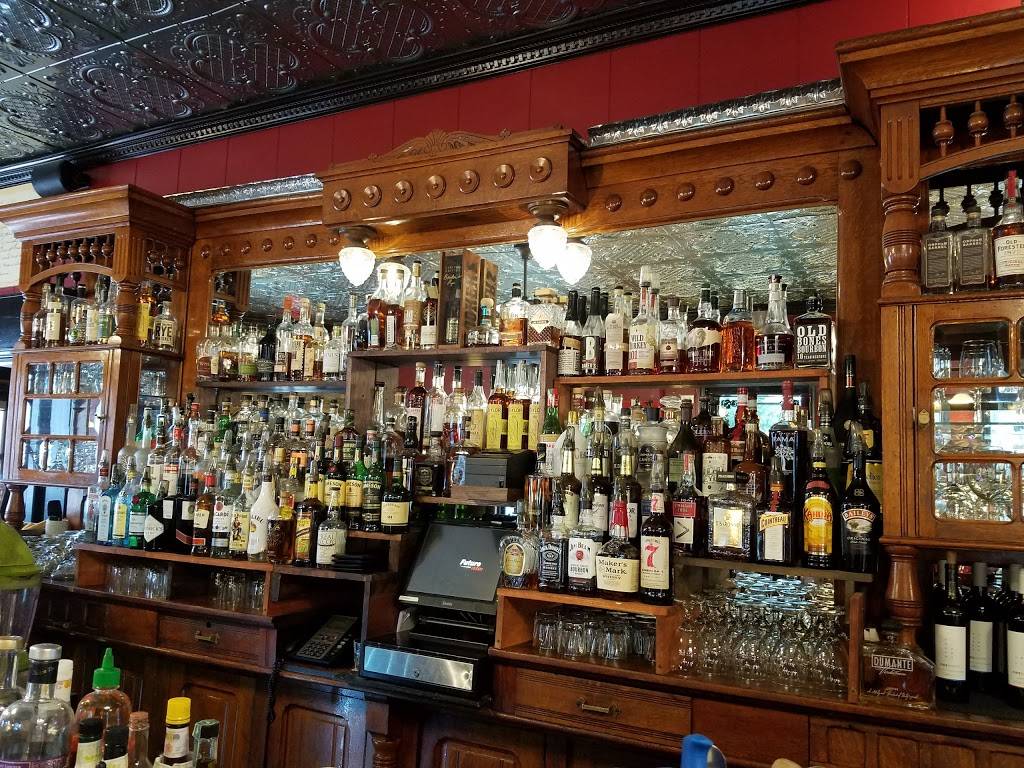 Third and Main Restaurant | restaurant | 223 3rd St, Aurora, IN 47001, USA | 8126559727 OR +1 812-655-9727