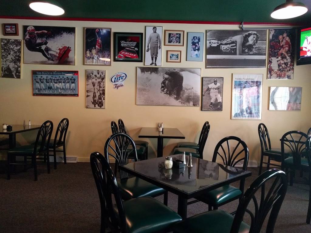 Capozios | restaurant | 13982 Red Arrow Hwy, Harbert, MI 49115, USA | 2694694001 OR +1 269-469-4001