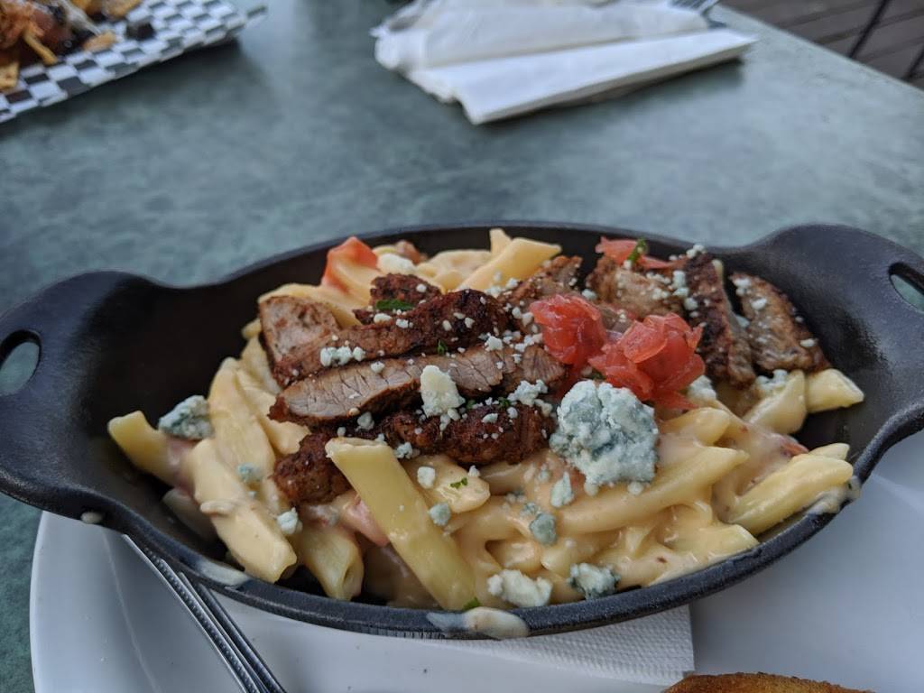 Rose & Thistle Public House | restaurant | 2314 NE Broadway St, Portland, OR 97232, USA | 5032878582 OR +1 503-287-8582