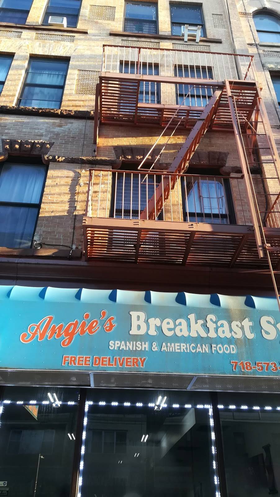 Angies Breakfast Spot | restaurant | 1637 Broadway, Brooklyn, NY 11207, USA | 7185737765 OR +1 718-573-7765