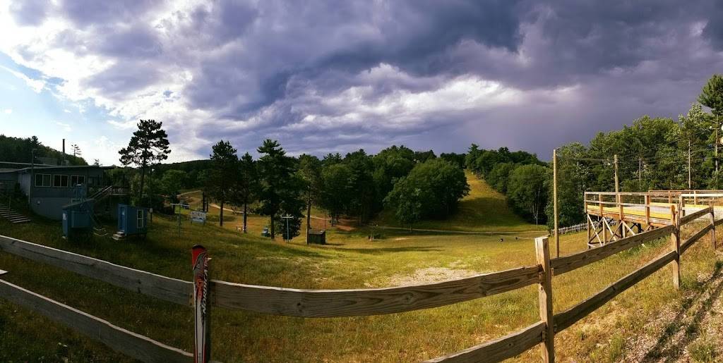 Mt. Holiday T-Bar | restaurant | 3100 Holiday Rd, Traverse City, MI 49686, USA | 2319382500 OR +1 231-938-2500