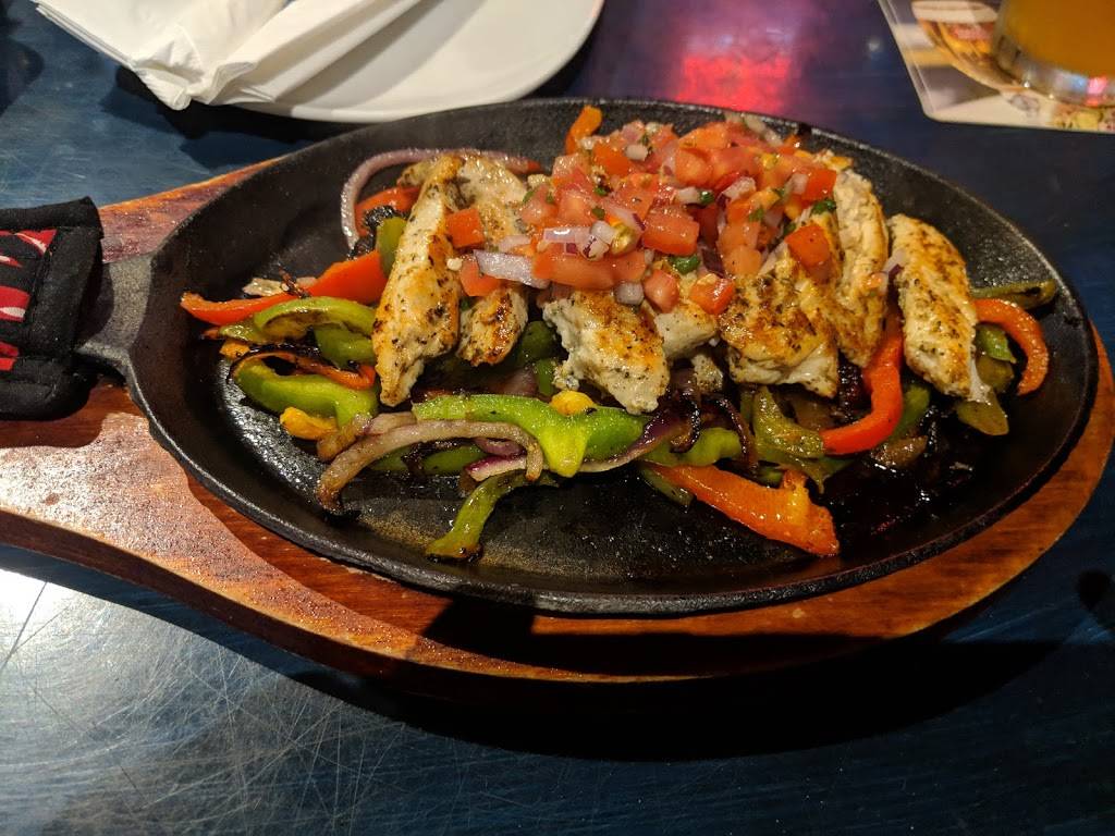 Guava Beach Bar & Grill | restaurant | 3714 Mission Blvd, San Diego, CA 92109, USA | 8584886688 OR +1 858-488-6688