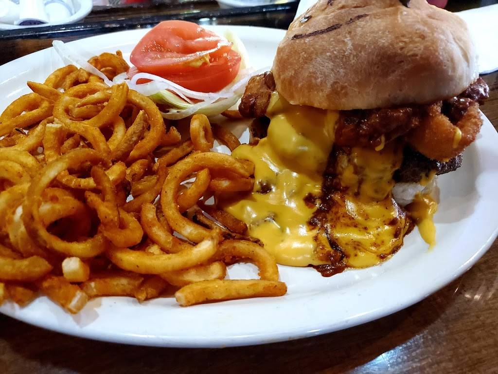 Johnnies Bar & Grill - Onsted | restaurant | 130 N Main St, Onsted, MI 49265, USA | 5174675543 OR +1 517-467-5543