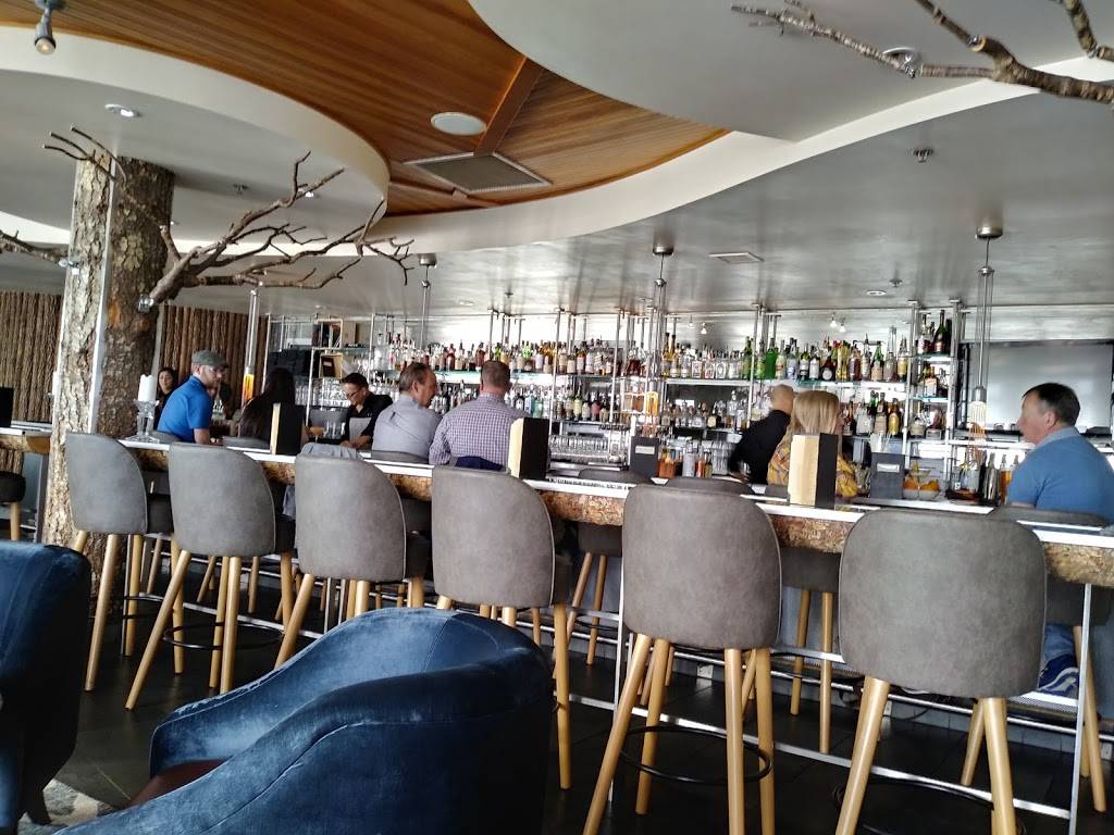 Six Seven restaurant | restaurant | 2411 Alaskan Way, Seattle, WA 98121, USA | 2062694575 OR +1 206-269-4575