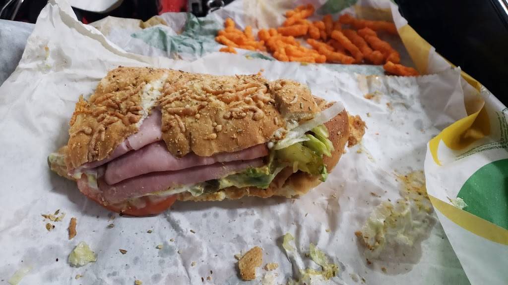 Subway Restaurants | restaurant | 607 Business Loop 70 E, Columbia, MO 65201, USA | 5734494994 OR +1 573-449-4994