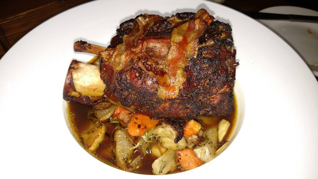 Farm to Table Bistro | restaurant | 1083 U.S. 9, Fishkill, NY 12524, USA | 8452971111 OR +1 845-297-1111