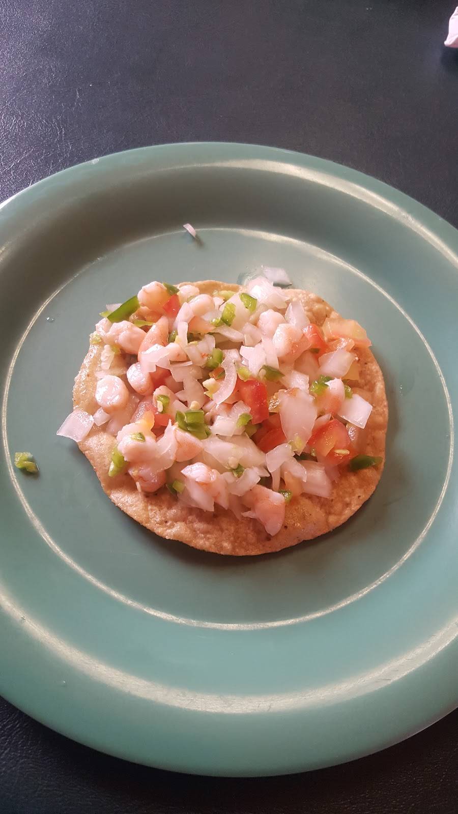 La Playita | restaurant | 9865 Dyer St, El Paso, TX 79924, USA | 9157573742 OR +1 915-757-3742