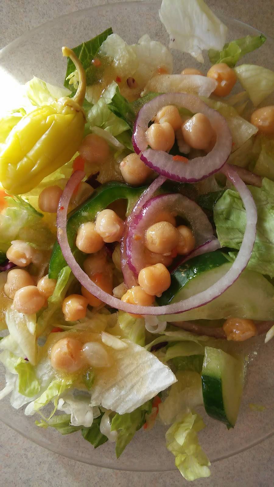 Town & Country Restaurant | restaurant | 5025 E Main Street Rd, Batavia, NY 14020, USA | 5853433304 OR +1 585-343-3304