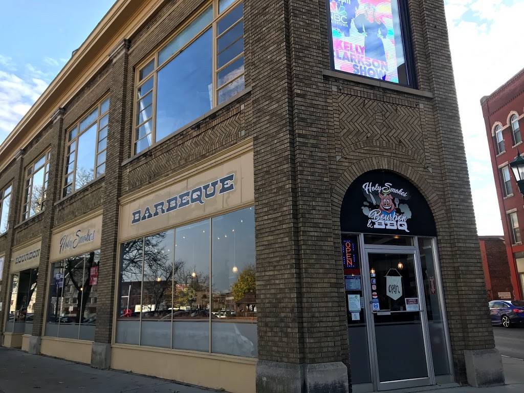 Holy Smokes Bourbon and BBQ | restaurant | 32 Public Square, Watertown, NY 13601, USA | 3157559991 OR +1 315-755-9991