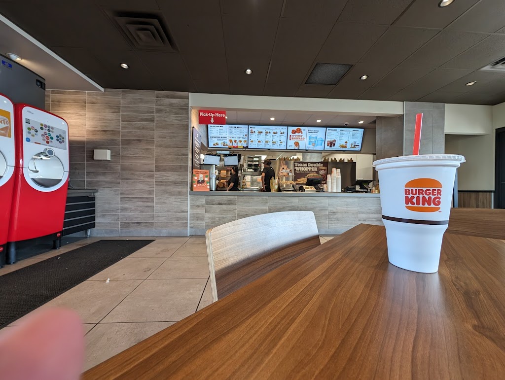 Burger King | restaurant | 300 E Fairview Ave, Meridian, ID 83642, USA | 2088872198 OR +1 208-887-2198