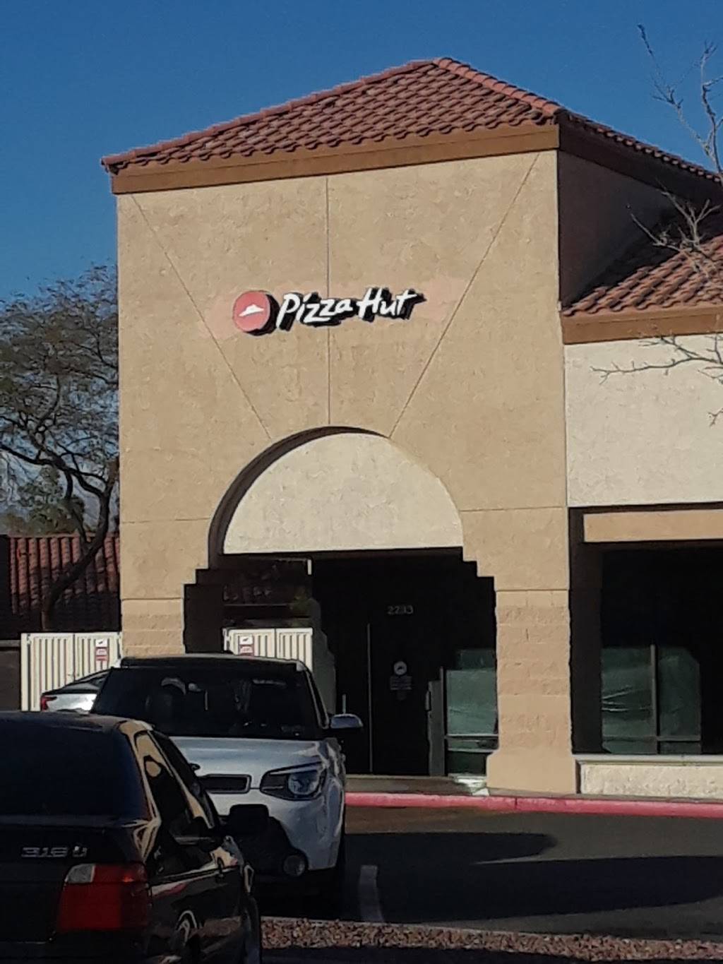 Pizza Hut | meal takeaway | 2233 N Rampart Blvd, Las Vegas, NV 89128, USA | 7022289011 OR +1 702-228-9011