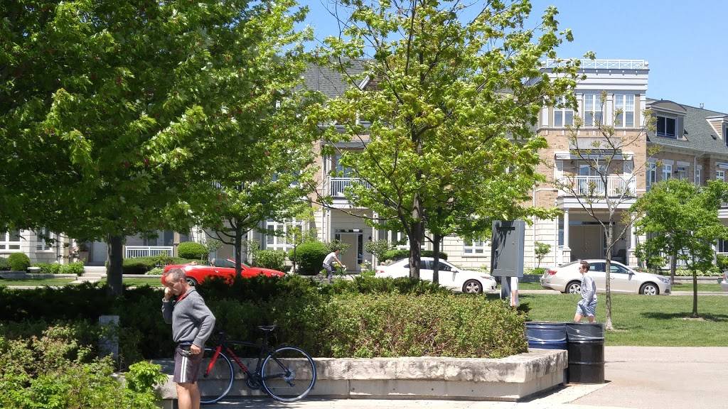 The Crooked Cue | restaurant | 75 Lakeshore Rd E, Mississauga, ON L5G 1C9, Canada | 9052717665 OR +1 905-271-7665