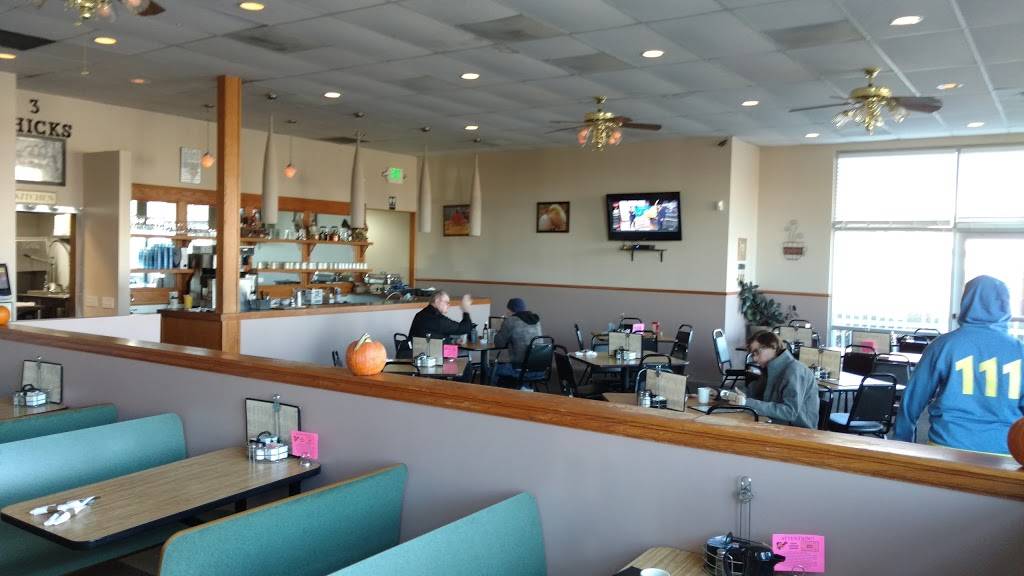 3 Chicks Kitchen | restaurant | 2420 E Midway Blvd, Broomfield, CO 80020, USA | 3034399222 OR +1 303-439-9222