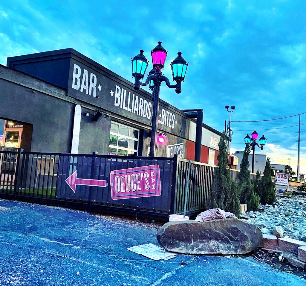 Deuces Bar | restaurant | 2110 W Northwest Hwy Suite A, Dallas, TX 75220, USA | 4694668218 OR +1 469-466-8218