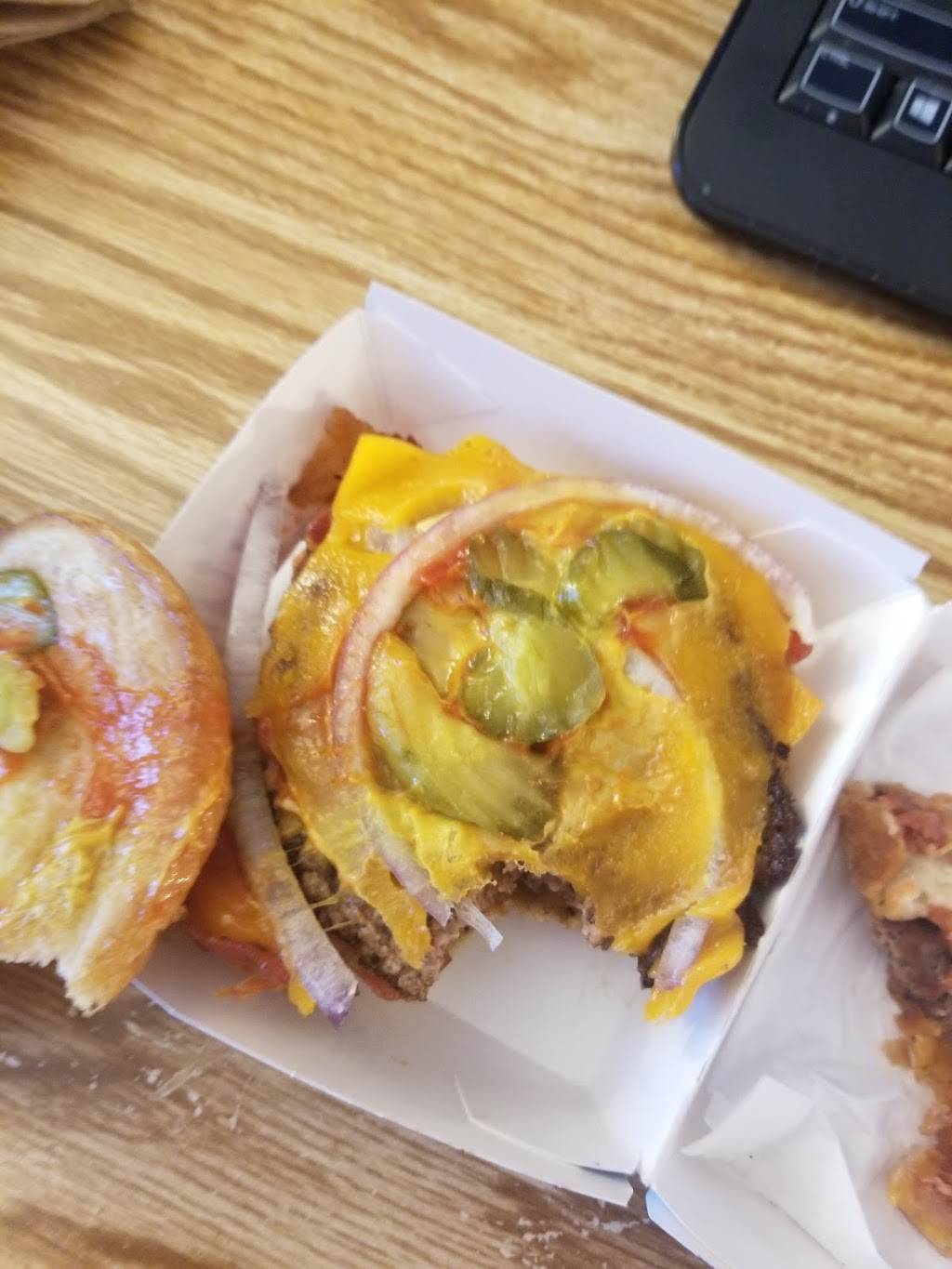 Culvers | restaurant | 2110 E 2nd St, Superior, WI 54880, USA | 7153925550 OR +1 715-392-5550