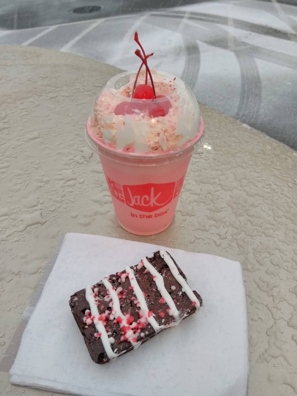 Jack in the Box | restaurant | 8504 Hipkins Rd SW, Lakewood, WA 98498, USA | 2539840661 OR +1 253-984-0661