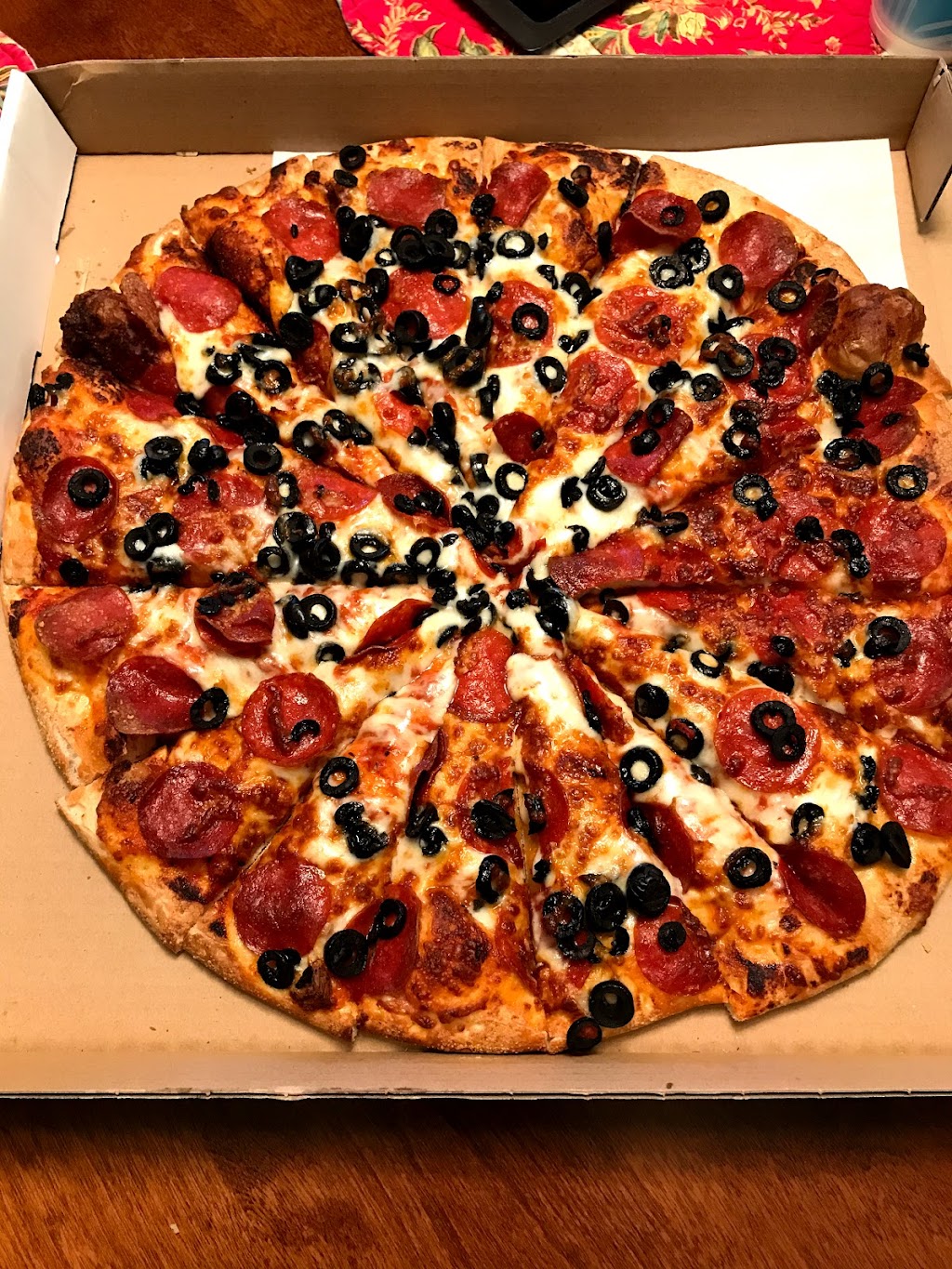 Takodas Restaurant & Lounge | restaurant | 425 US-20, Sisters, OR 97759, USA | 5415498620 OR +1 541-549-8620