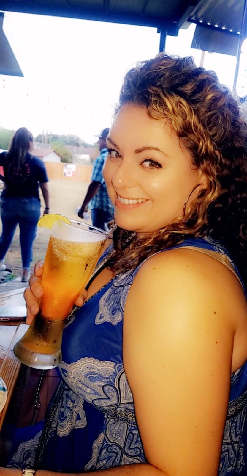 Ales Q & Brew | restaurant | 19588 K St, Somerset, TX 78069, USA | 8304297134 OR +1 830-429-7134