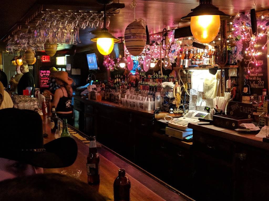 Chaplins Honky Tonk Restaurant & Saloon | restaurant | 763 E Drinker St, Scranton, PA 18512, USA | 5709612328 OR +1 570-961-2328