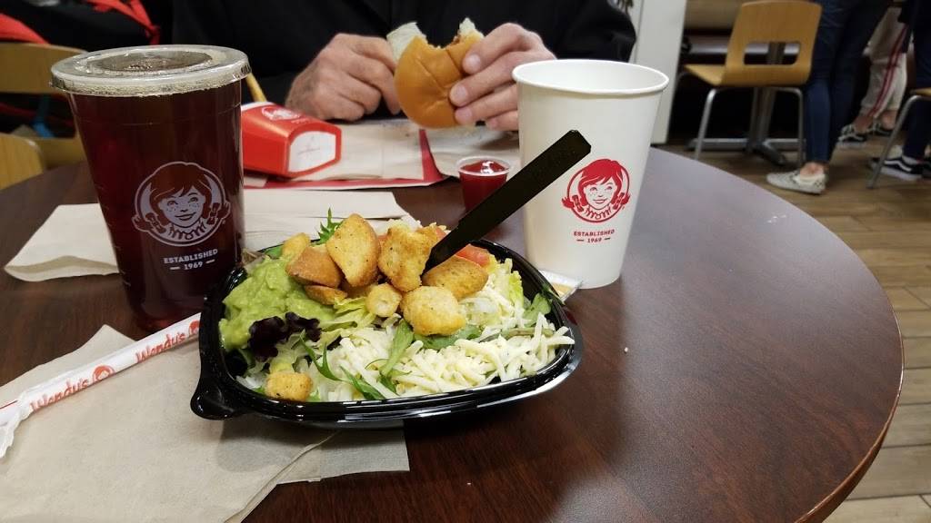 Wendys | restaurant | 744 E Main St, Rochester, NY 14605, USA | 5852325586 OR +1 585-232-5586