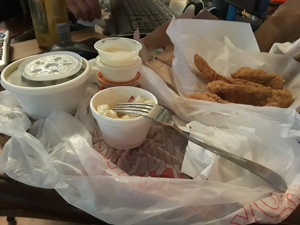 Family Fish Market | restaurant | 14928 7th St, Victorville, CA 92395, USA | 7602451416 OR +1 760-245-1416