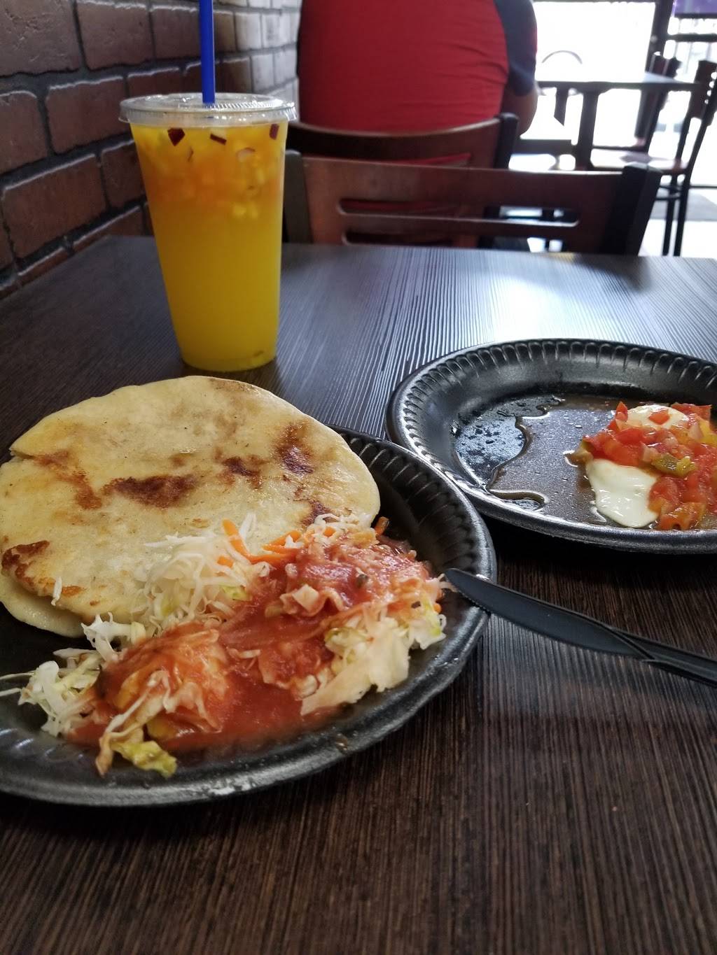 El Carrusel Bakery | restaurant | 6800 Reseda Blvd, Reseda, CA 91335, USA | 8183447696 OR +1 818-344-7696