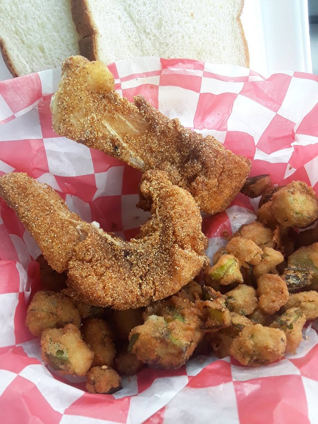 Big Jays Chicken And Shrimp | restaurant | 9701 St Charles Rock Rd, St. Louis, MO 63114, USA | 3144232445 OR +1 314-423-2445