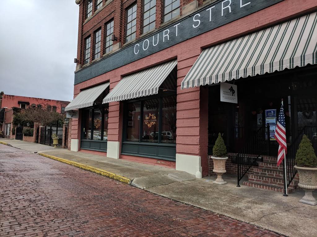 Harp & Clover | restaurant | 124 Court St, Gadsden, AL 35901, USA | 2564674824 OR +1 256-467-4824