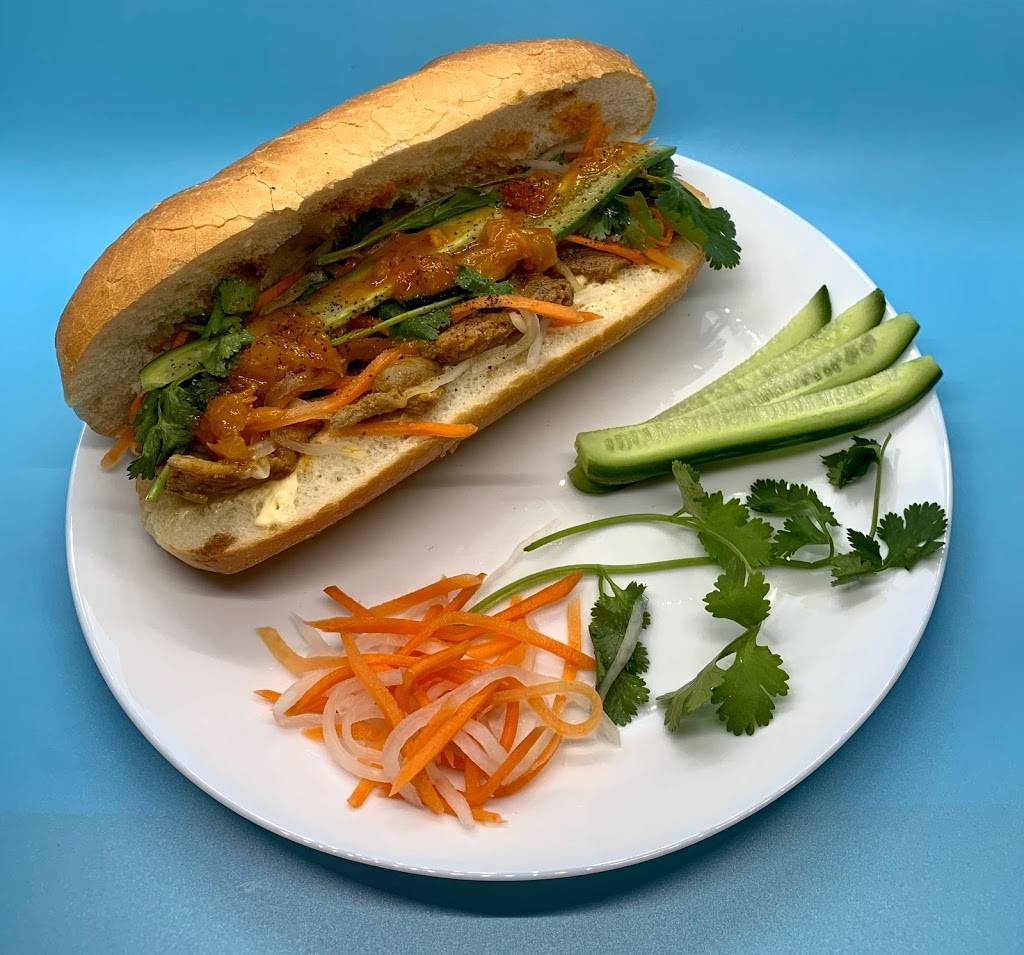 Saigon Food Cart - Vietnamese Street Food | restaurant | 1205 N 10th Pl #2206, Renton, WA 98057, USA | 4254493635 OR +1 425-449-3635