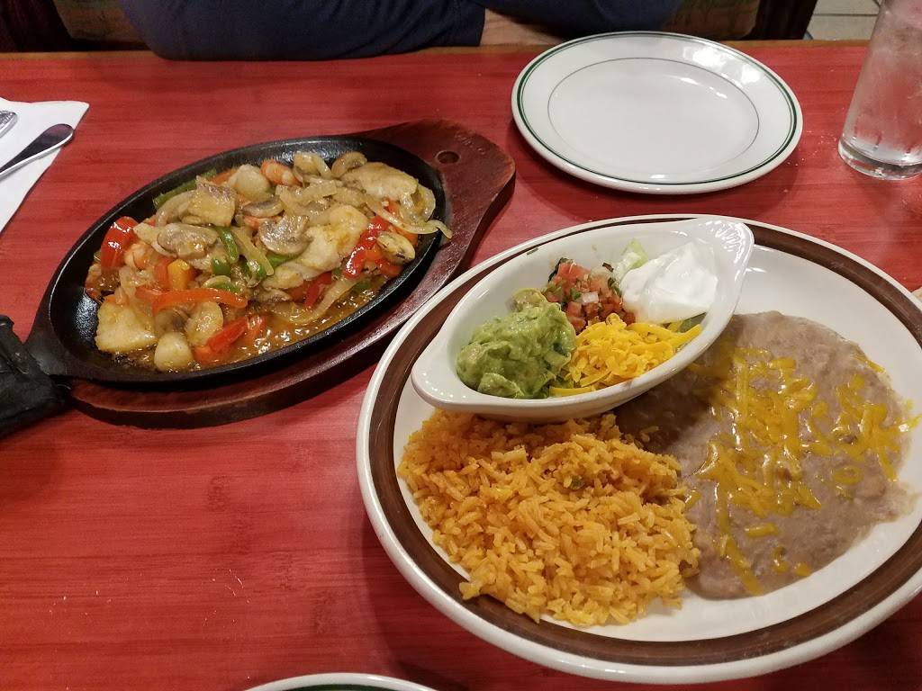 Tres Marias | restaurant | 116 W Main St, Monroe, WA 98272, USA | 3608055660 OR +1 360-805-5660