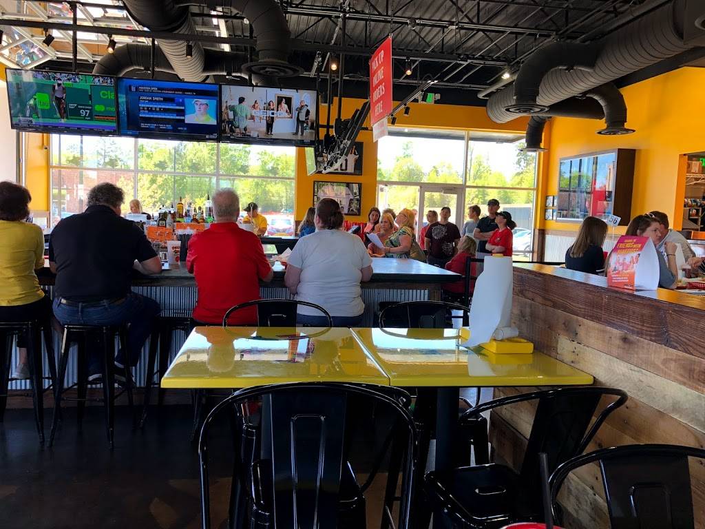 Fuzzys Taco Shop | restaurant | 3102 Hardy St Suite 10, Hattiesburg, MS 39401, USA | 6015799668 OR +1 601-579-9668