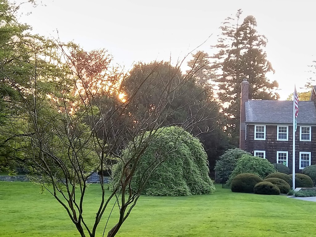 The Huntting Inn | restaurant | 94 Main St Suite 1800, East Hampton, NY 11937, USA | 6313240410 OR +1 631-324-0410