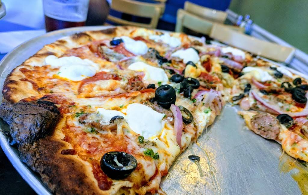 Veraci Pizza | restaurant | 500 NW Market St, Seattle, WA 98107, USA | 2065251813 OR +1 206-525-1813