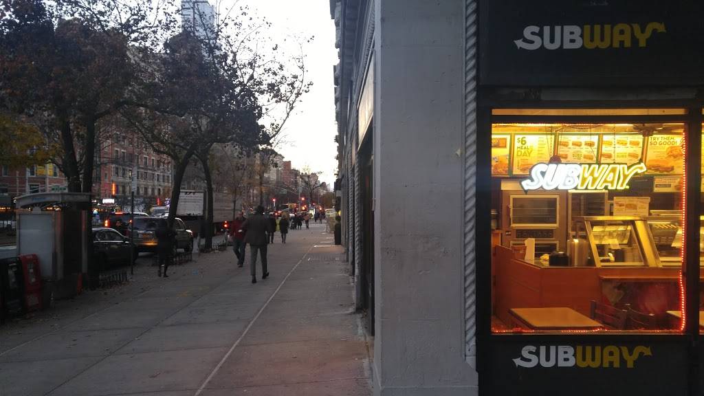 Subway Restaurants | restaurant | 2699 Broadway, New York, NY 10025, USA | 2129610632 OR +1 212-961-0632