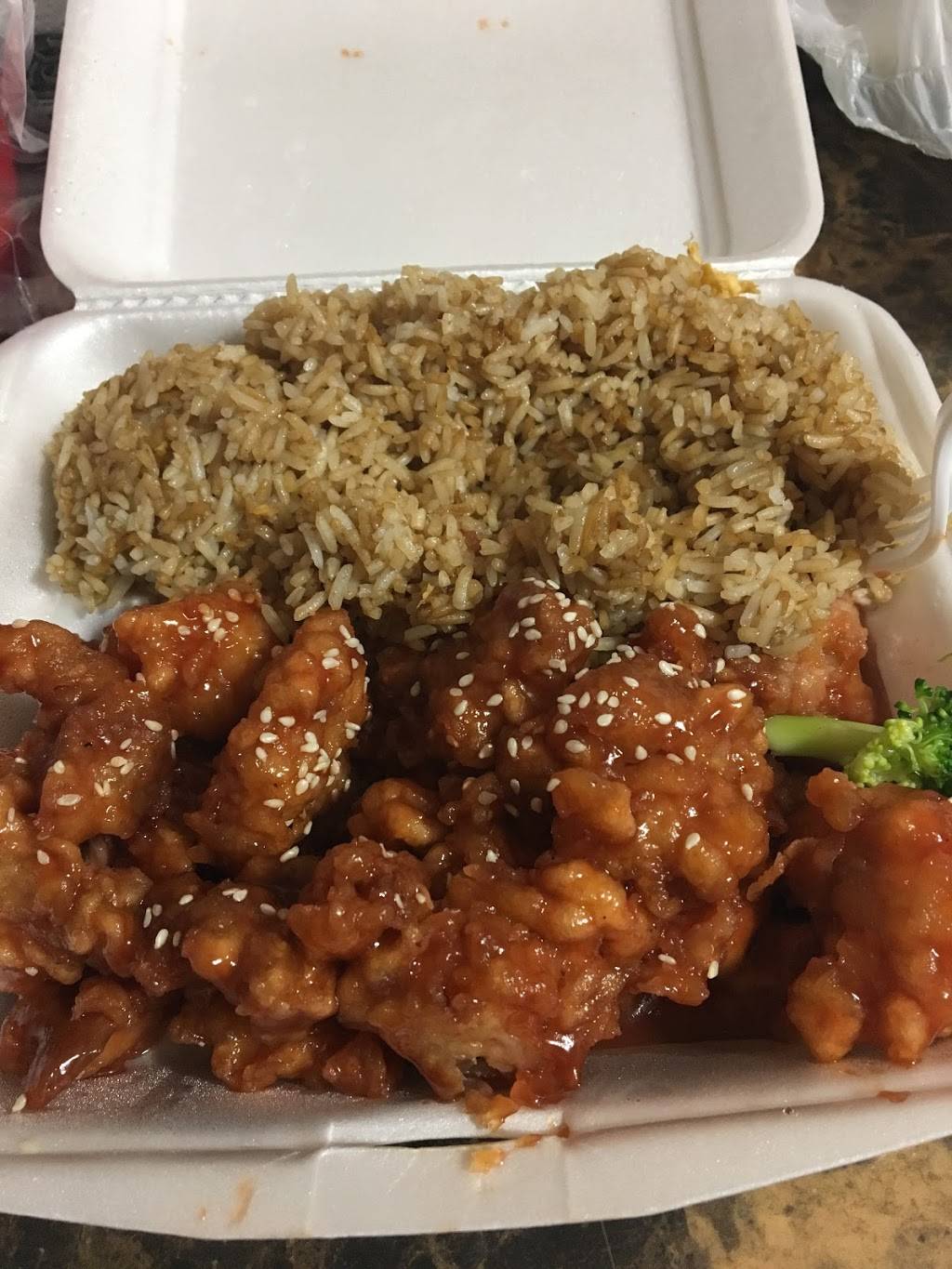 Quik Wok | restaurant | 5203 Eisenhauer Rd, San Antonio, TX 78218, USA | 2105992233 OR +1 210-599-2233