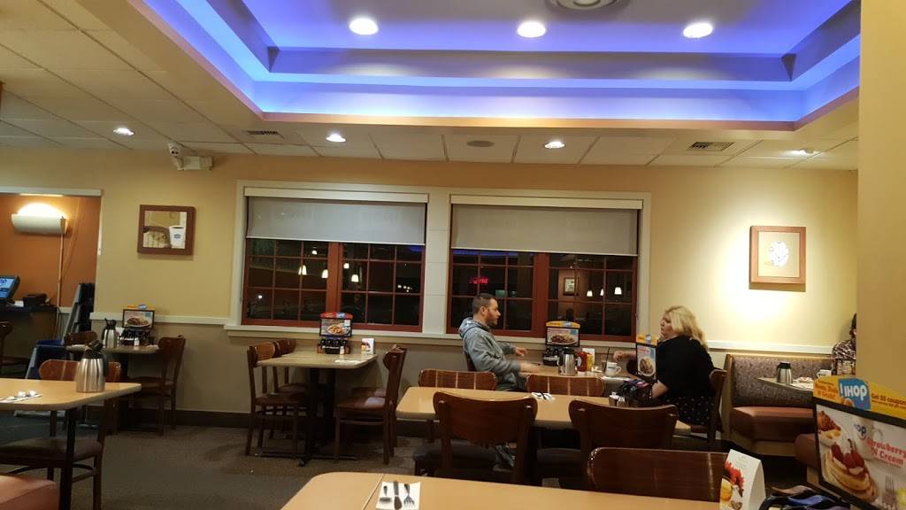 IHOP | bakery | 765 E Calaveras Blvd, Milpitas, CA 95035, USA | 4089428887 OR +1 408-942-8887