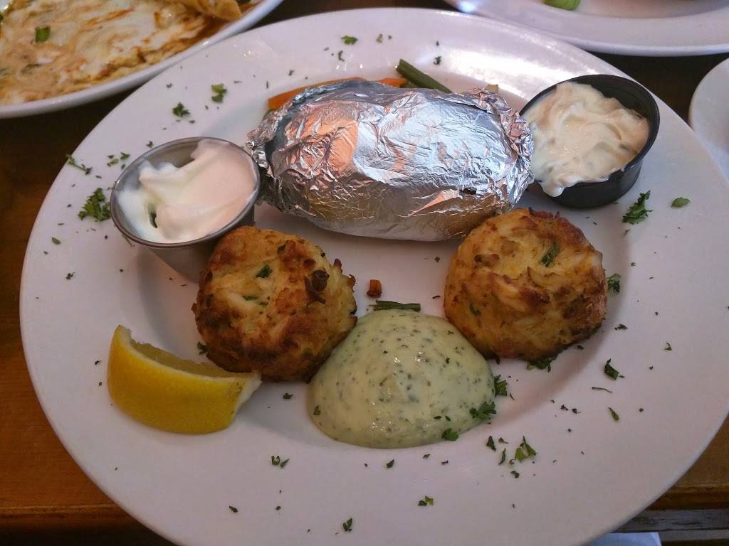 Roccos Town House | restaurant | 21 N 3rd St, Hammonton, NJ 08037, USA | 6095619384 OR +1 609-561-9384